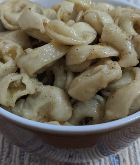 Začinjeni tortellini s povrćem